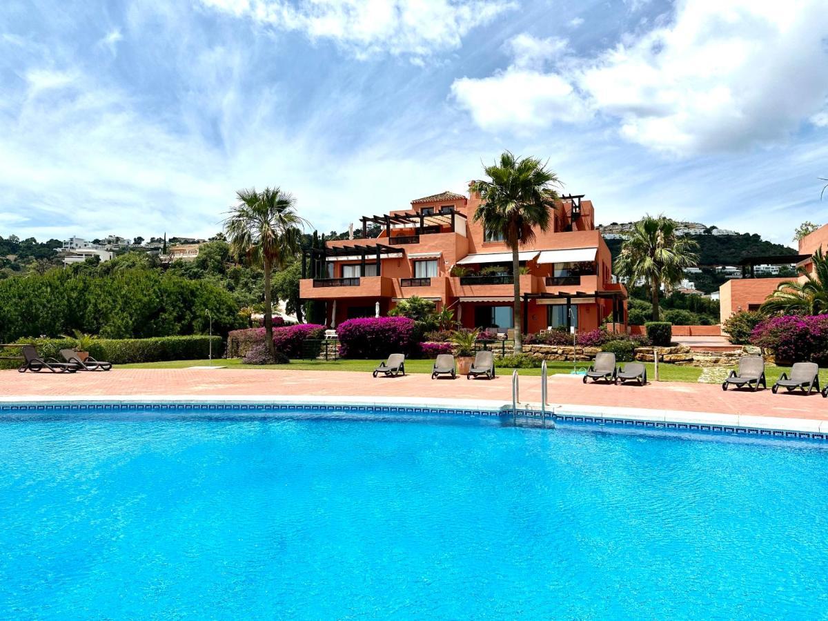 Bright Apartment In The Hills Of Elviria Málaga Esterno foto